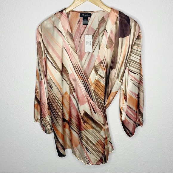 NWT LANE BRYANT Abstract Mixed Media Brush Strokes Wrap Style Blouse Size 18/20 - Picture 2 of 6